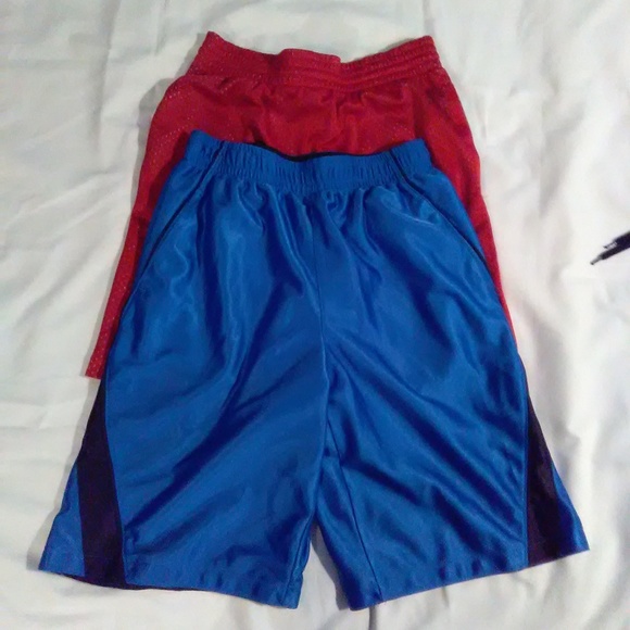 Reebok/Starter brand boy"s shorts Small two pair - Picture 2 of 6